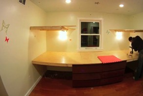 То, что этот папа сделал с детской комнатой, заставило его дочерей визжать от восторга