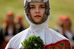27 фотографий о традиционных свадебных платьях со всего мира