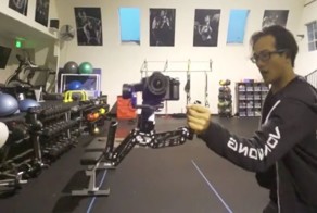 Вот это я понимаю, стабилизатор для видеооператоров!