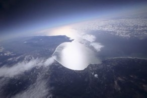 Американские студенты запустили пять камер в стратосферу. Результат удивителен!