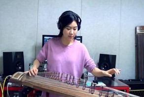 Лучше один раз увидеть и один раз услышать: Нестареющий хит Джими Хендрикса на корейском традиционном 12-струнном инструменте