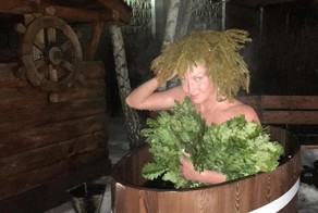 Анастасия Волочкова вновь опубликовала откровенные фото из бани