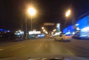 Авария дня. Пьяный водитель разбил припаркованные автомобили