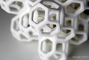 Предметы на фото реальны, ваши предположения о том, что это может быть такое?