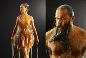 Сладость или сумасшествие? Фотограф покрывает моделей мёдом с ног до головы для странного проекта