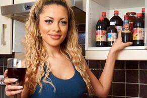 Девушка, которая обожает пить уксус