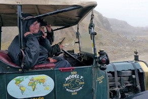 Семейная пара из Нидерландов проехала по всему миру на Ford Model T