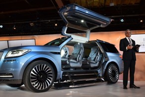 Lincoln представил смелый концепт нового Navigator