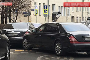 Два Майбаха столкнулись в центре Москвы