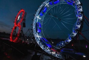 Проезд Jaguar F-Pace по "мертвой петле"