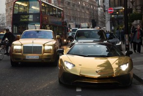 Богатый турист из Саудовской Аравии привез в Лондон свой автопарк