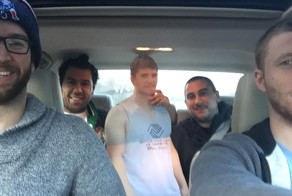 Невеста не отпустила жениха в поездку с друзьями, но они нашли решение этой проблемы 