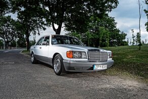 Потрясающий Mercedes-Benz W126 Lorinser