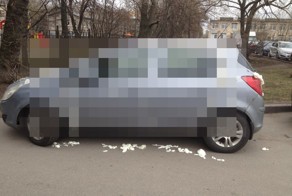 Жесткая расправа над Опелем при помощи монтажной пены