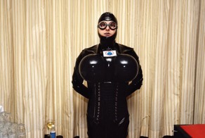 Сообщество «Женщины в маскировке» 