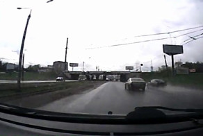 Авария дня. Шокирующее происшествие из Омска