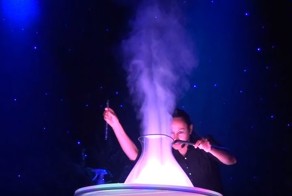 Так вот они какие, мыльные волшебники. Шоу мыльных пузырей, которое приведет вас в восторг!