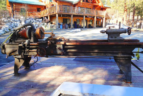 Раритетный токарный станок 1911 года выпуска