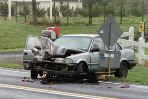 Клещи вместо рулевого колеса привели к аварии