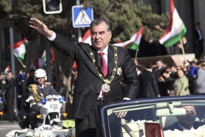 Жители Таджикистана проголосовали за пожизненное правление Рахмона