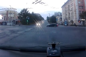В Мурманске нетрезвый лихач врезался в остановку