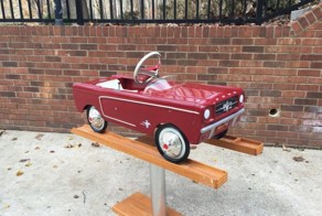 Детские педальные автомобили прошлого столетия