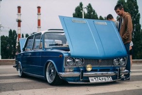 Потрясающий ВАЗ-2103 из Белгорода
