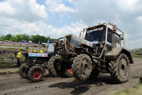 Бизон-Трек-Шоу 2016 - Гонки на тракторах