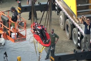 Как в Дубае запускают людей в воздух с помощью огромной рогатки