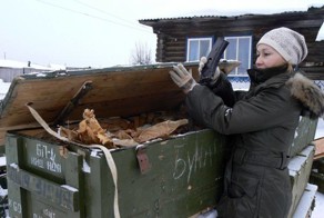 Житель Удмуртии покупал дрова, а получил 79 автоматов Калашникова