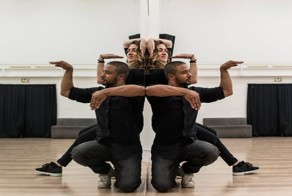 Самый симметричный зеркальный танец