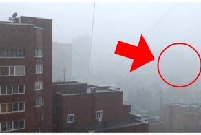 Очевидец заснял жуткие кадры во время сильнейшего ливня в Новосибирске