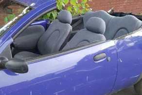 Самодельный кабриолет из малолитражки эвакуировали