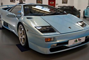 В продаже голубой Lamborghini Diablo SV 1998 года