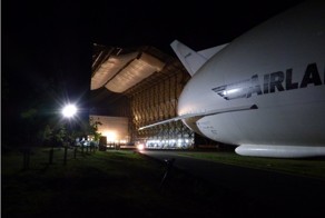 Самое крупное воздушное судно в мире впервые выведено из ангара