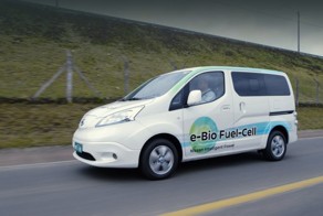 Nissan проводит испытания автомобиля работающего на спирте