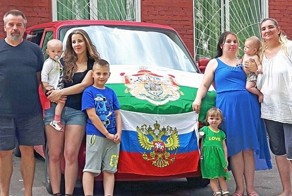 Семья из Германии ищет убежища в России из-за наплыва мигрантов