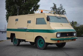 Бронированный 1986 РАФ "Ackermann-Fruehauf"