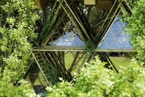 Фантастический многоэтажный «дом на дереве» из бамбука