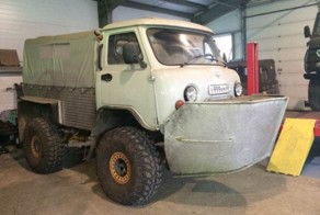 В Твери создали уникальный водоплавающий УАЗ