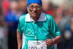 100-летняя бабушка из Индии взяла “золото” на 100-метровке