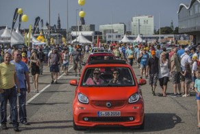 Смарт-парад собрал более чем 1600 автомобилей в Германии