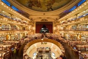 100-летний театр превратили в книжный магазин, и ничего прекраснее вы еще не видели