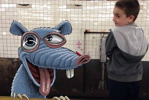 Нью-йоркский художник натравливает монстров на пассажиров метро