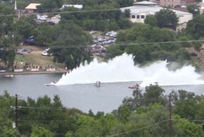Жуткая авария на гонке катеров Texas Drag Boat