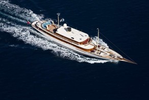 Джоан Роулинг выставила на продажу свою яхту