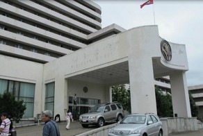 "Похоже на тюрьму": туристы оставляют гневные отзывы об отеле в Северной Корее