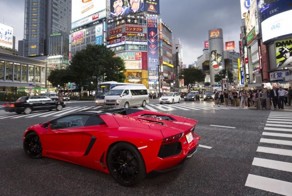 Встреча владельцев суперкаров Lamborghini в Токио