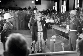 «Сука Бухенвальда» — самая жестокая женщина в мире — нацистская извращенка Ильзе Кох