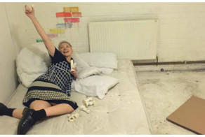 Я его слепила из того что было: 18-летняя студентка по памяти сделала скульптуры пенисов своих бывших парней